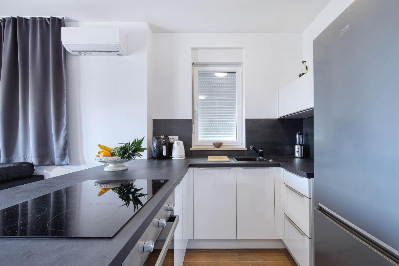 Vidalis, No 1 Apartment Kozino Bagian luar foto